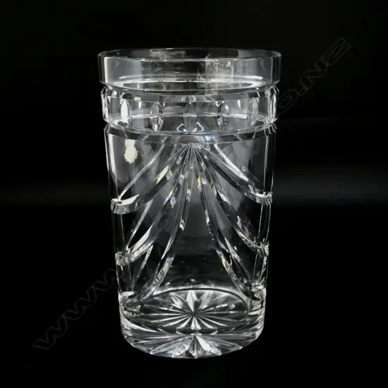 HEAVY WATERFORD CUT CRYSTAL VASE ‘OVERTURE’ PATTERN ETCHED STAMP, H.250MM