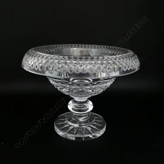 WATERFORD CRYSTAL BOWL ON KNOPPED STEM H.200mm, 270mm dia