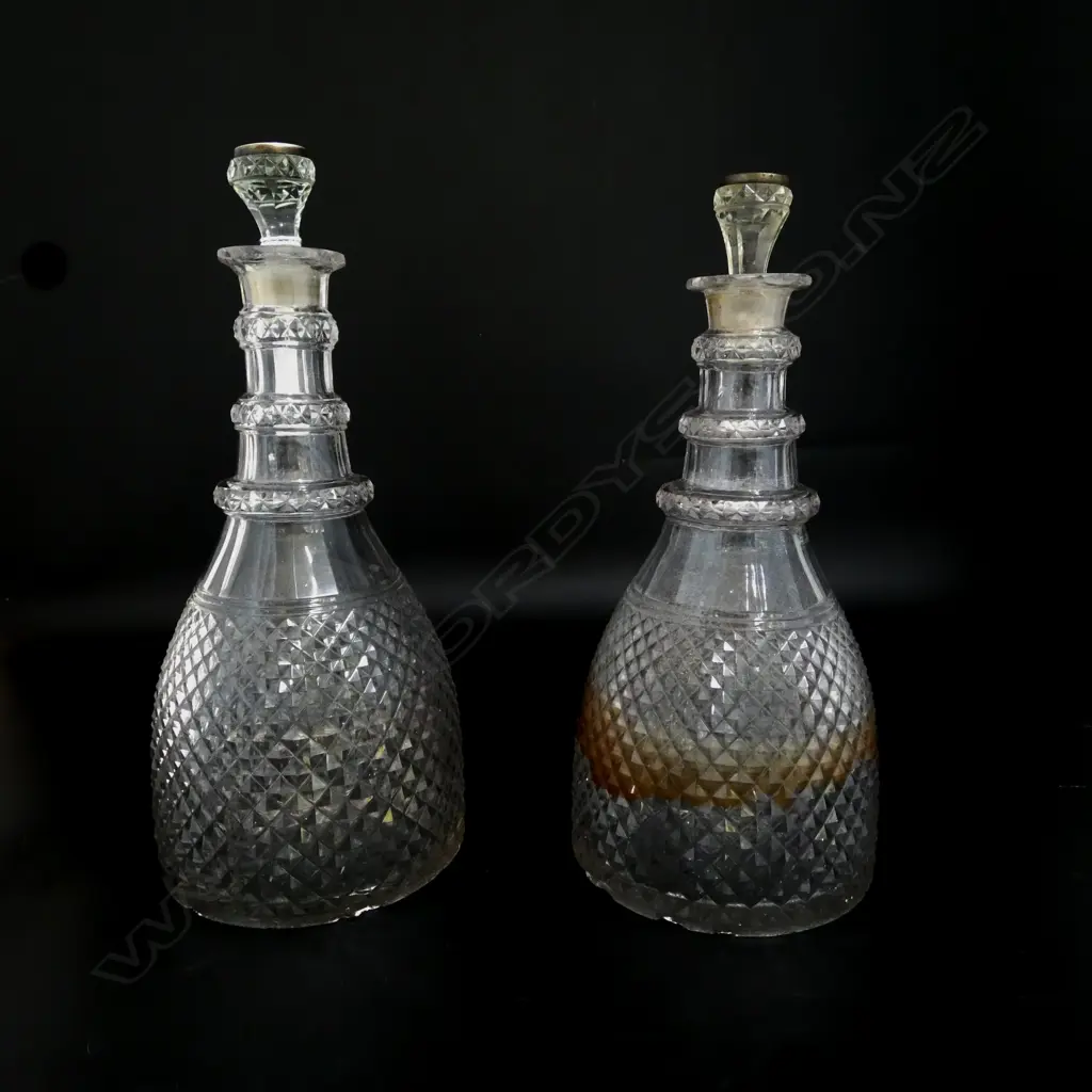 PR ANTIQUE CRYSTAL 3 RING DECANTERS, SILVER CAP H.280mm Image 1++