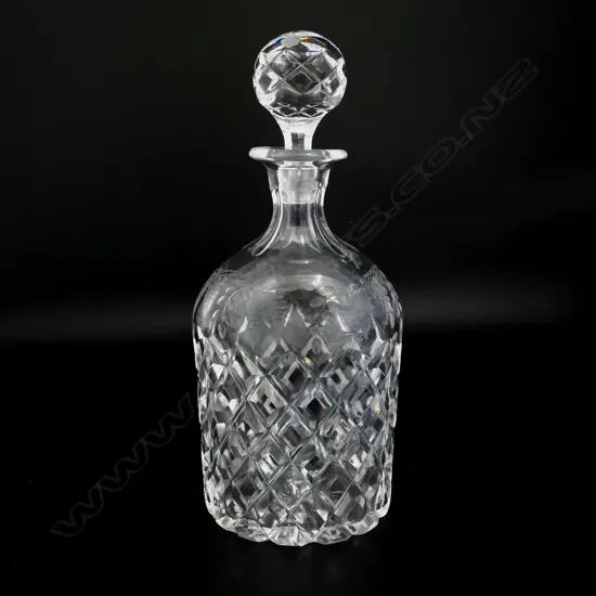 CUT CRYSTAL DECANTER