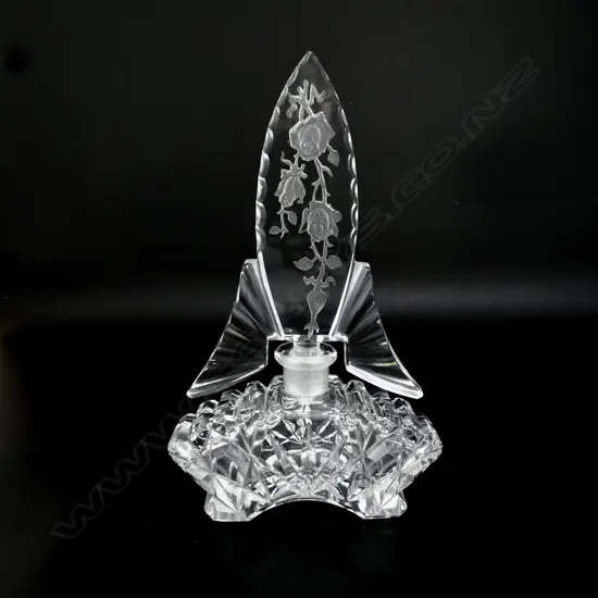 CUT CRYSTAL SCENT BOTTLE