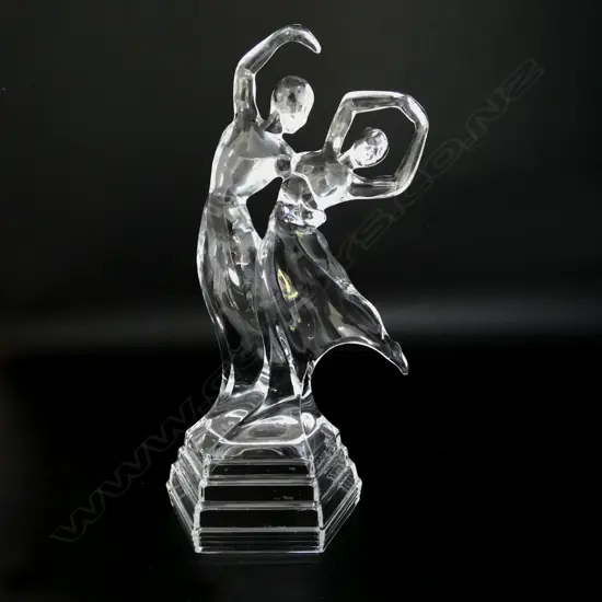 CUT GLASS DANCING COUPLE H270MM 