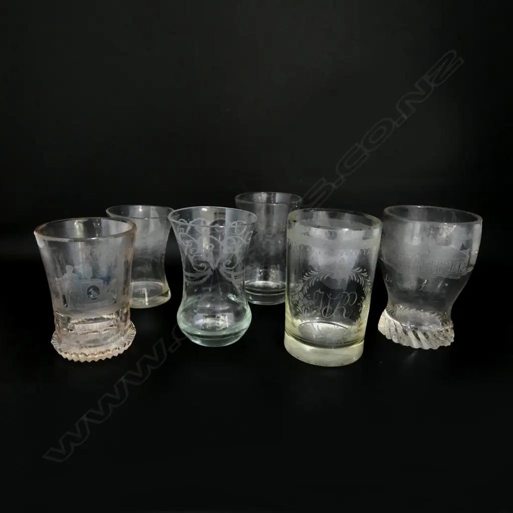 6 ANTIQUE ETCHED GLASSES H.130mm Image 1++