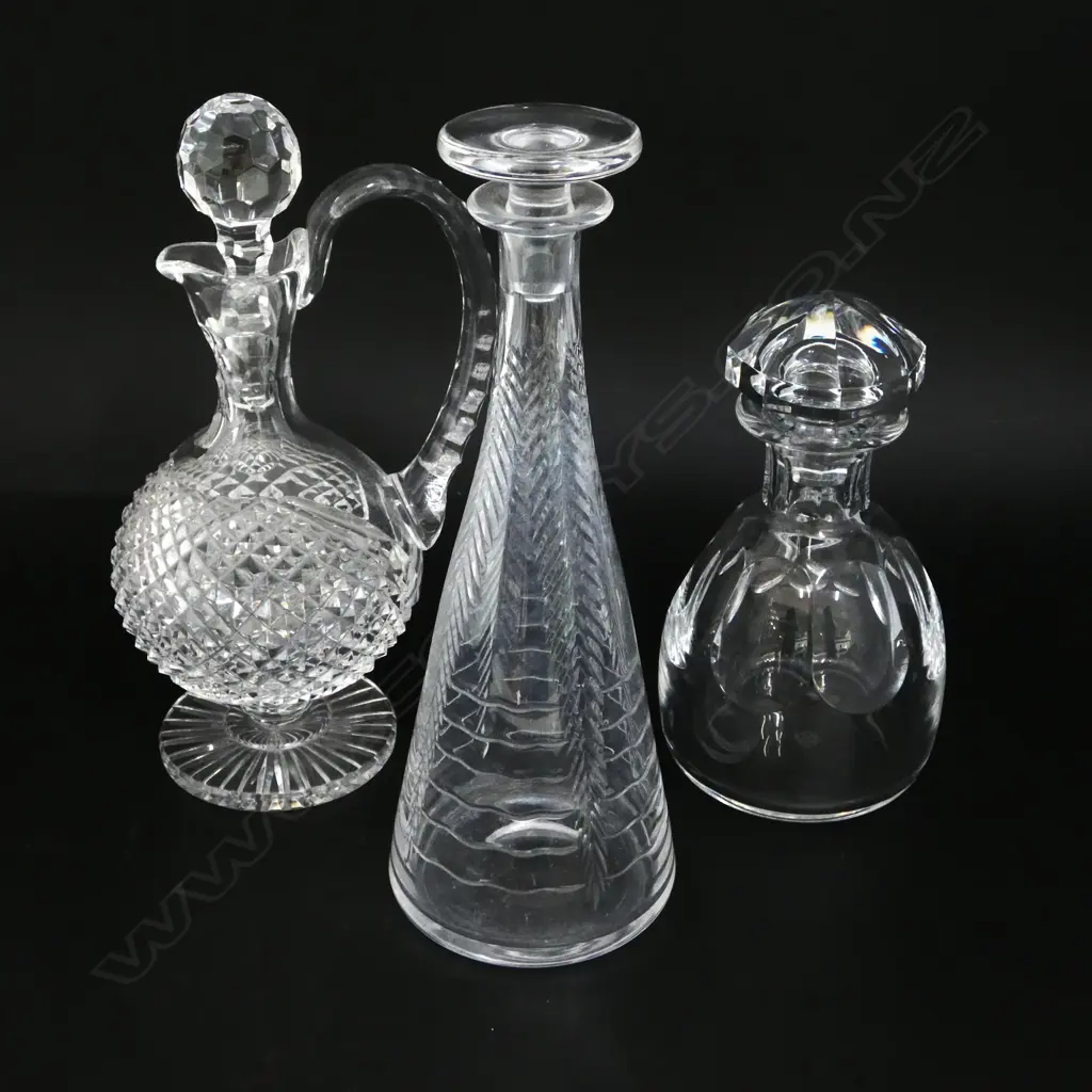 3 CRYSTAL DECANTERS INCL. BACCARAT H.215, 305mm Image 1++
