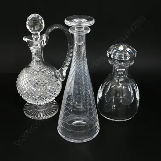 3 CRYSTAL DECANTERS INCL. BACCARAT H.215, 305mm