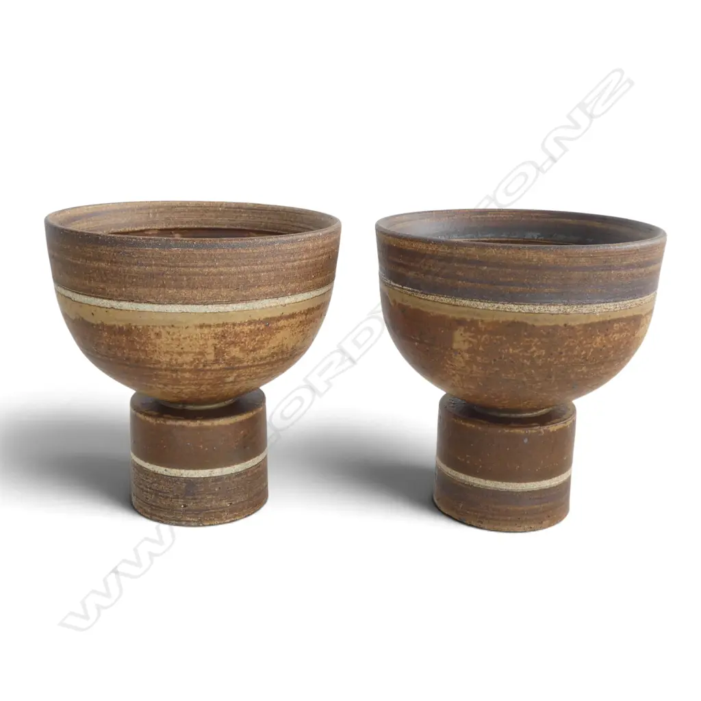 2 DEREK SMITH (AUSTRALIA 1931-2019) BALCKFRIARS POTTERY VASES H.140mm Image 1++