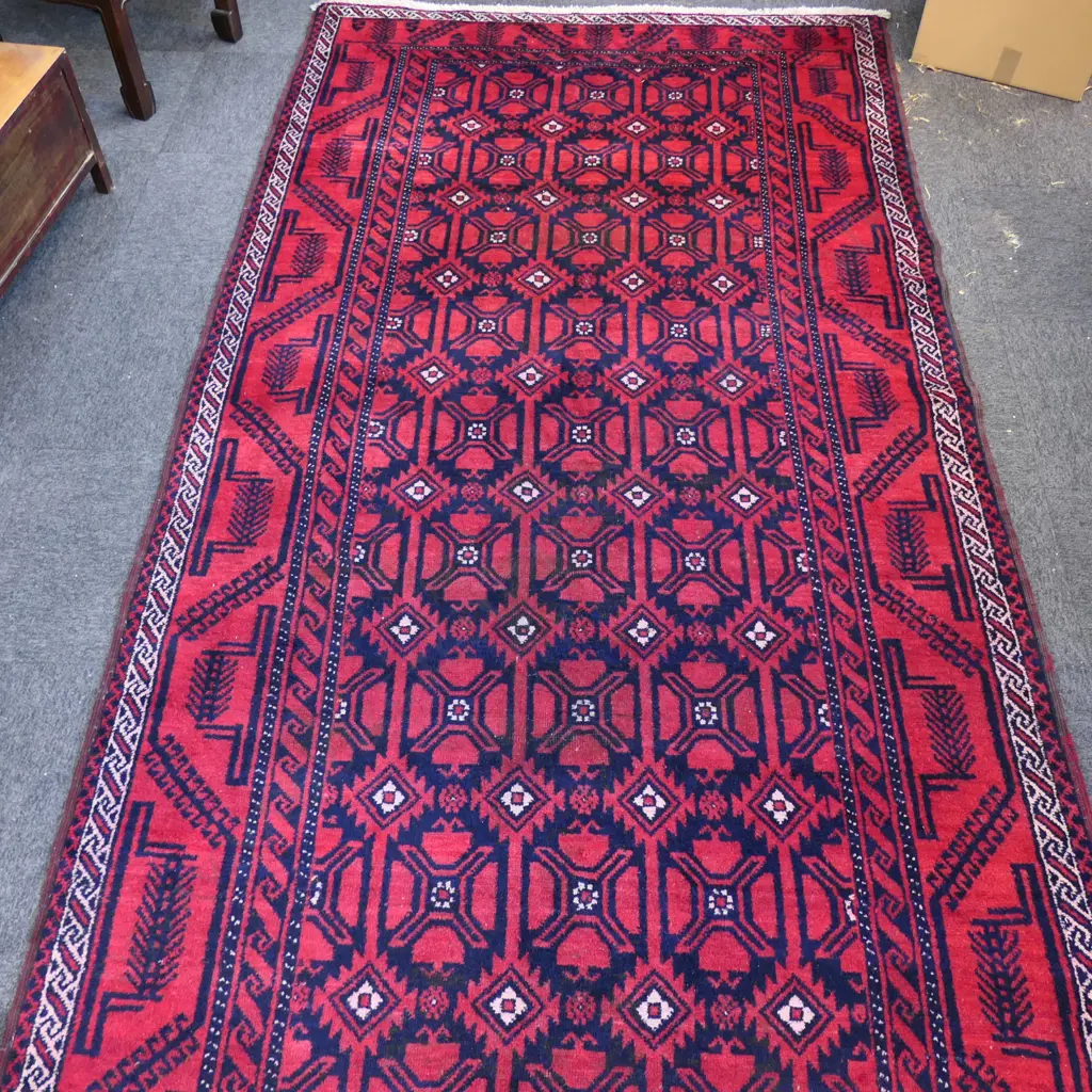 HAND KNOTTED WOOL PILE RUG Image 1++