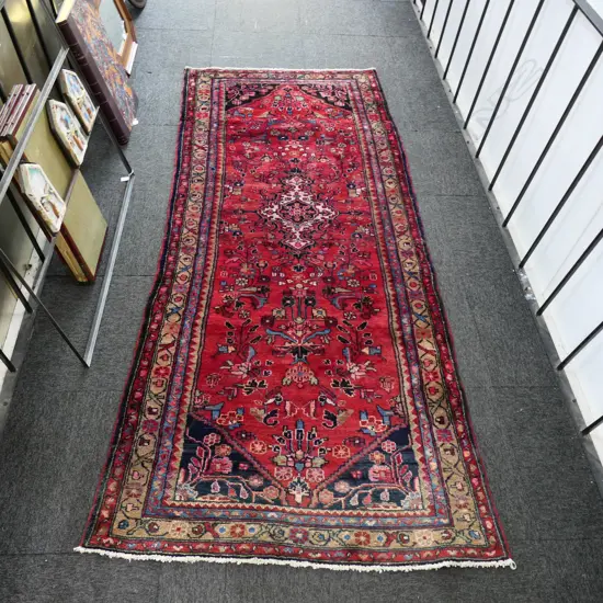 HAND KNOTTED WOOL PILE LILIHAN RUNNER
