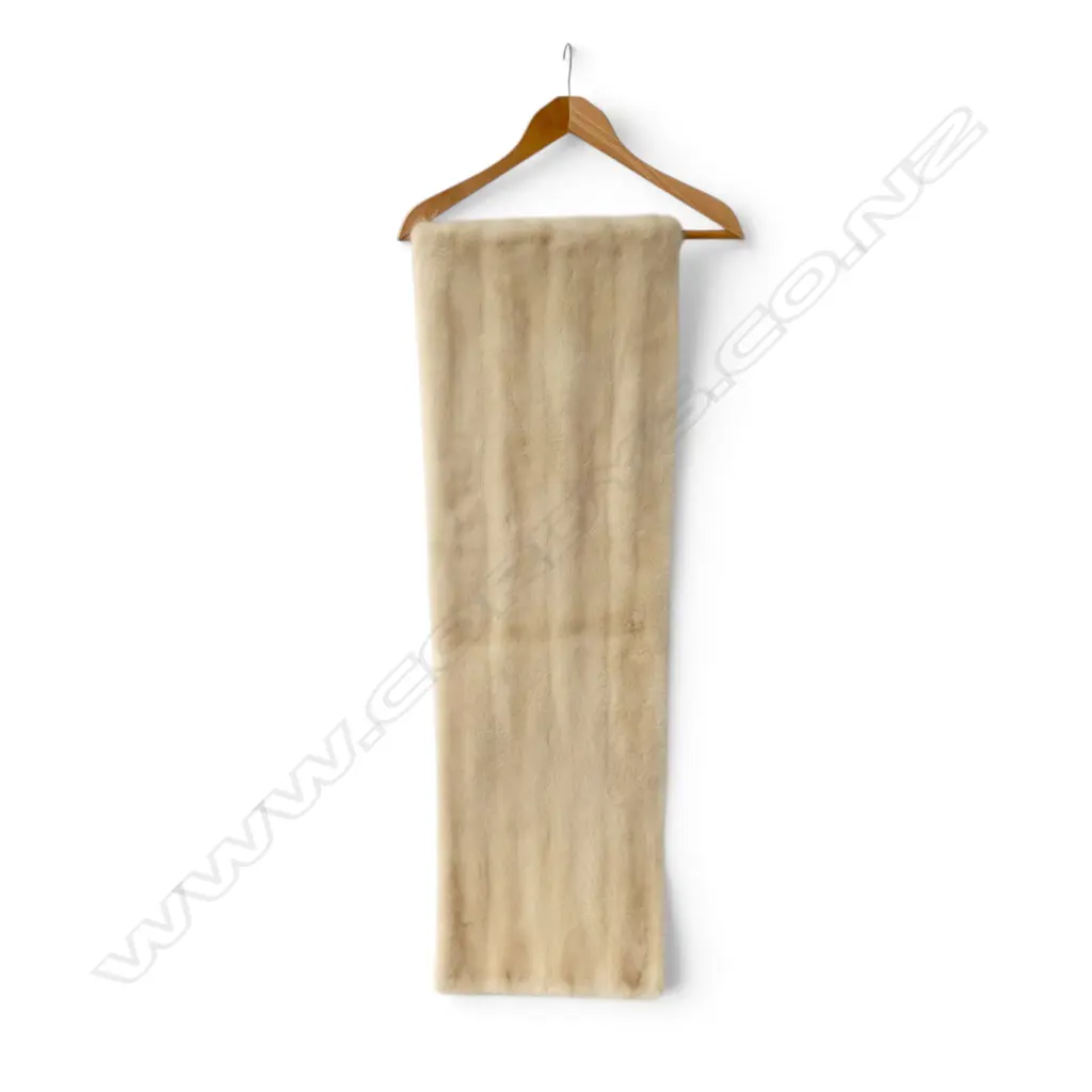 MINK FUR STOLE Image 1++