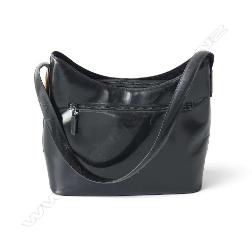 PIERRE CARDIN VINTAGE BLACK SHOULDER BAG , 210 X 260MM Image 1++