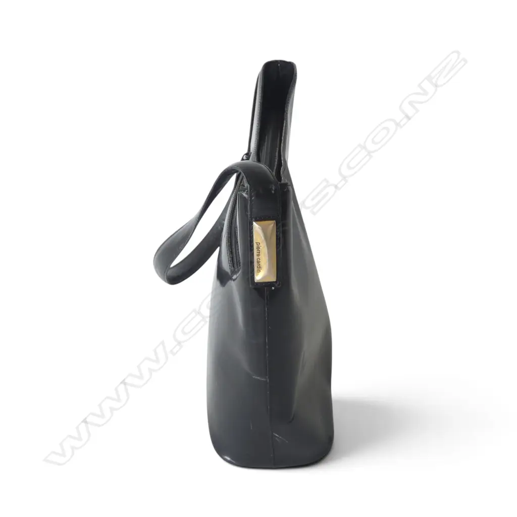 PIERRE CARDIN VINTAGE BLACK SHOULDER BAG , 210 X 260MM Image 1++