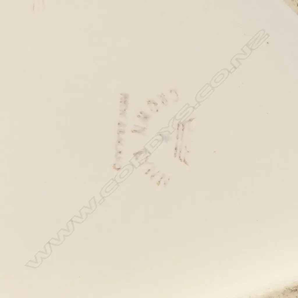 LG CROWN LYNN WHITE SWAN #170 H.210mm Image 1++