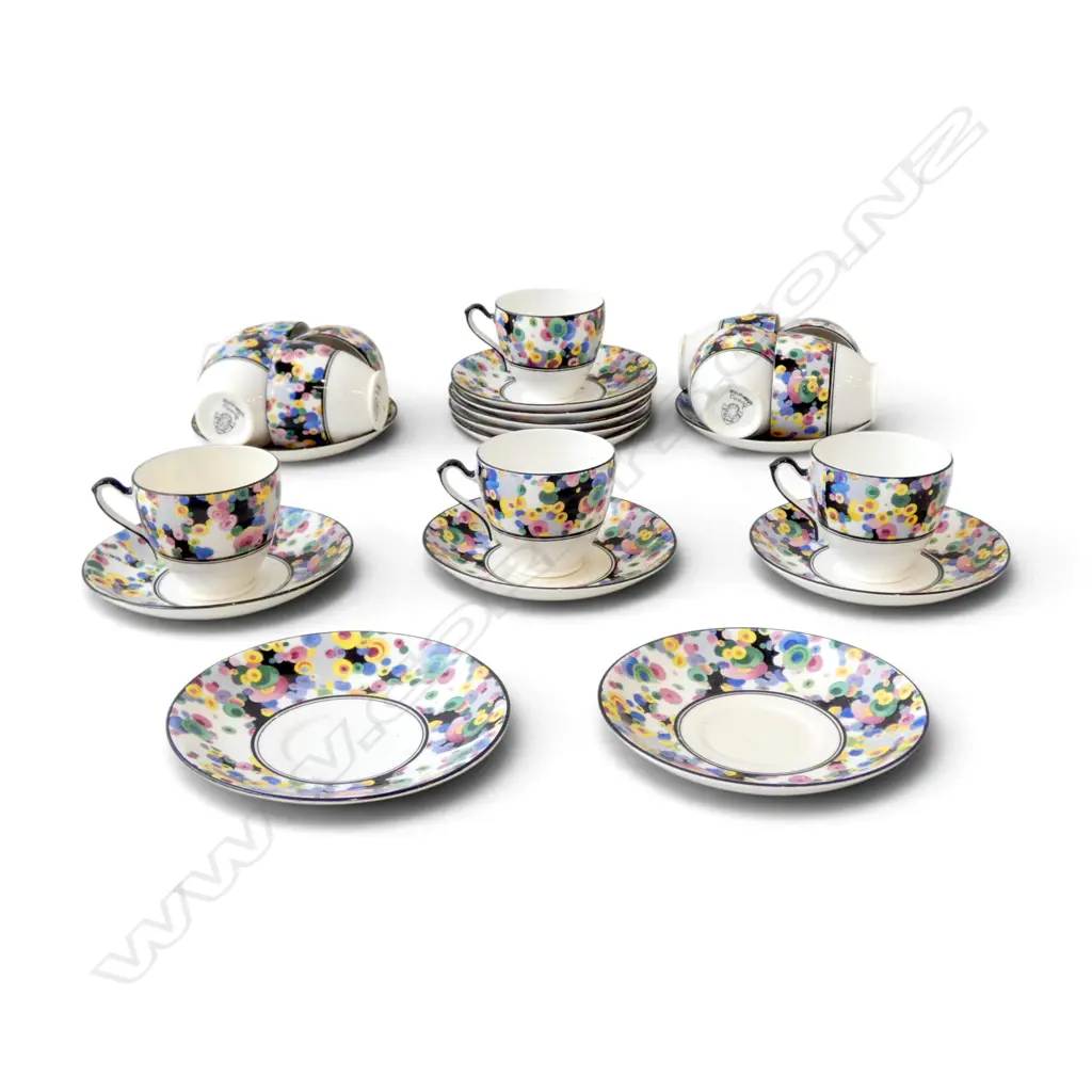 12 GRAFTON CHINA CUPS & SAUCERS  Image 1++