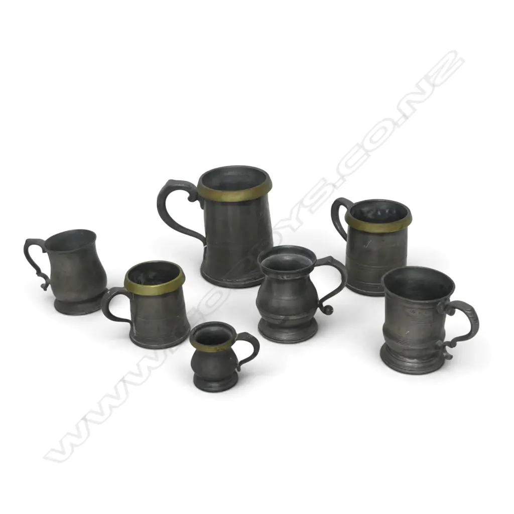 7 ANTIQUE ENGLISH PEWTER TANKARDS & MEASURES four w. brass rims H.150mm Image 1++