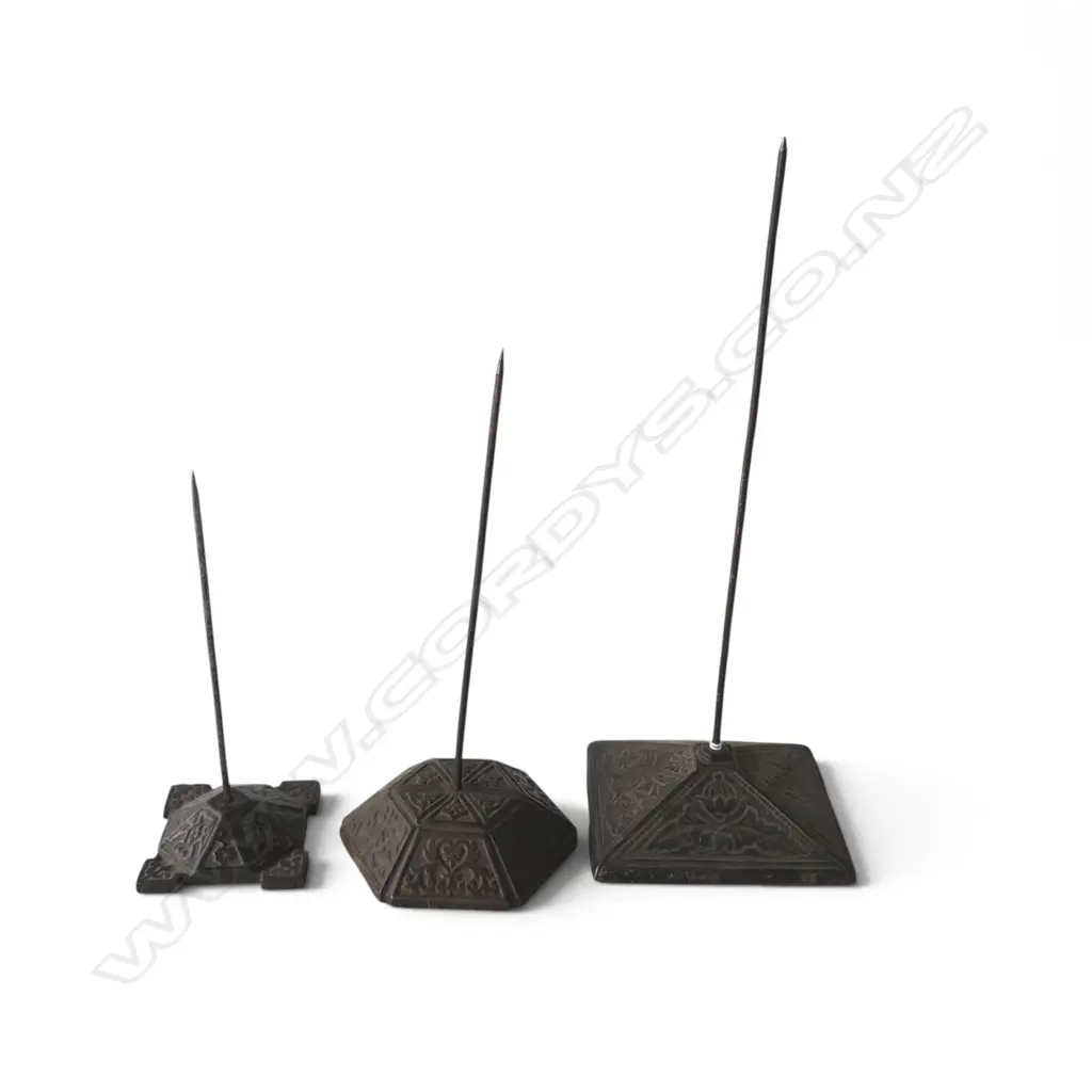 3 LARGER VICTORIAN CAST IRON PAPER SPIKES, H.170mm-290mm Image 1++