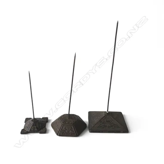 3 LARGER VICTORIAN CAST IRON PAPER SPIKES, H.170mm-290mm