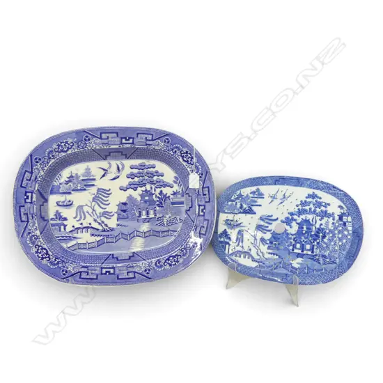 ANTIQUE B/W OLD WILLOW PATTERN ASHET & DRAIN TRAY W.440mm