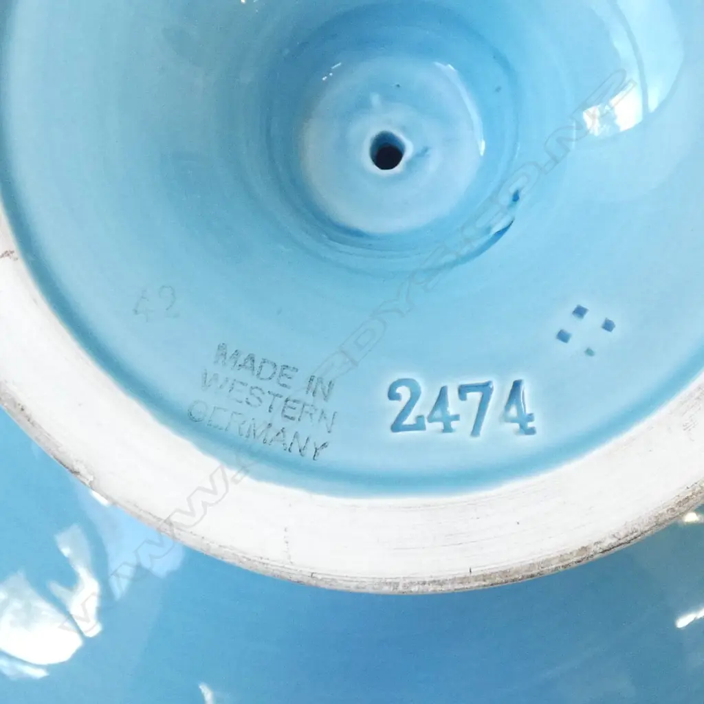 GRIMWADES 'MAORI WARE' BOWL 230mm dia, ROYAL DOULTON FALSTAFF VASE (REPAIRED) H.270mm, GERMAN COMPORT Image 1++