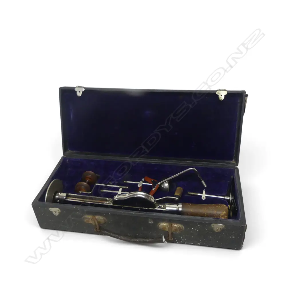 CASED 20thC VIBRATING INSTRUMENT originally used for the medical treatment of 'hysteria' Image 1++