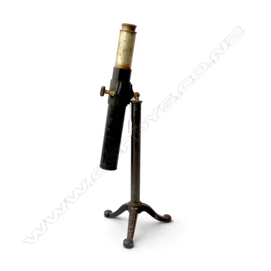 LATE 19th EARLY 20thC 'THE VITASCOPE' SINGLE DRAW TELESCOPE by Newton & Co London ON TRIPOD BASE H.370mm