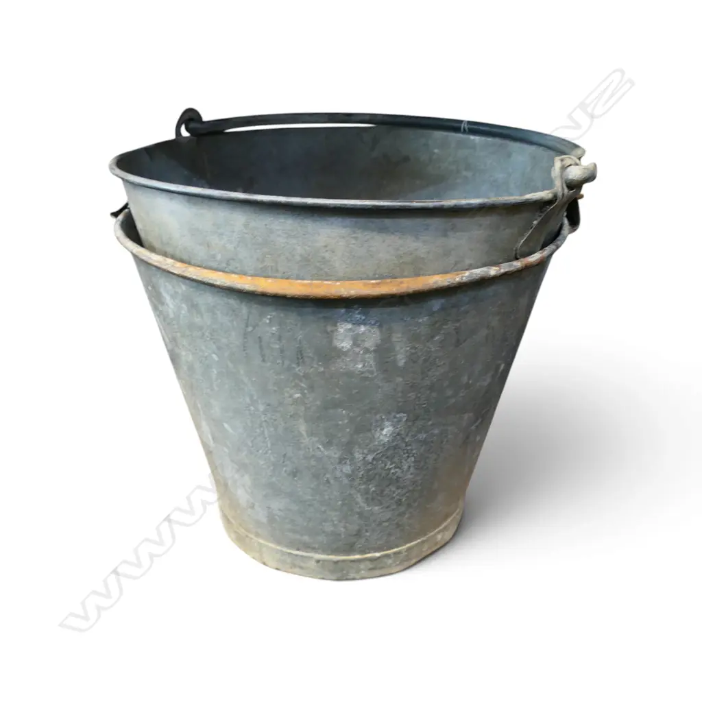2 METAL BUCKETS H.250mm Image 1++