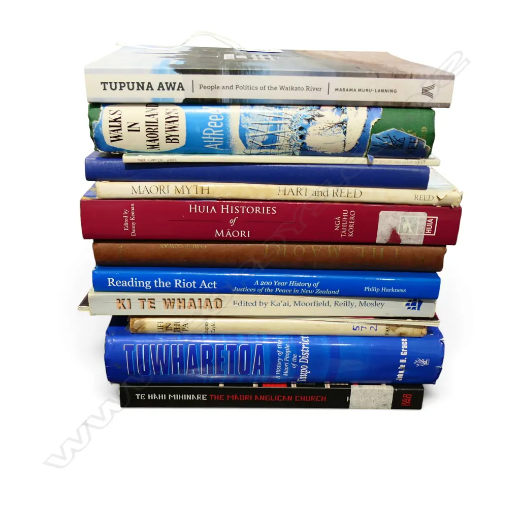 13 BOOKS, MAORI INTEREST Image 1++