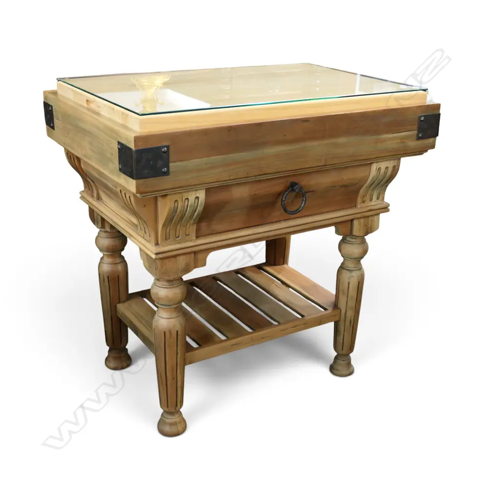 BUTCHERS BLOCK w. GLASS TOP 925x630x940mm Image 1++