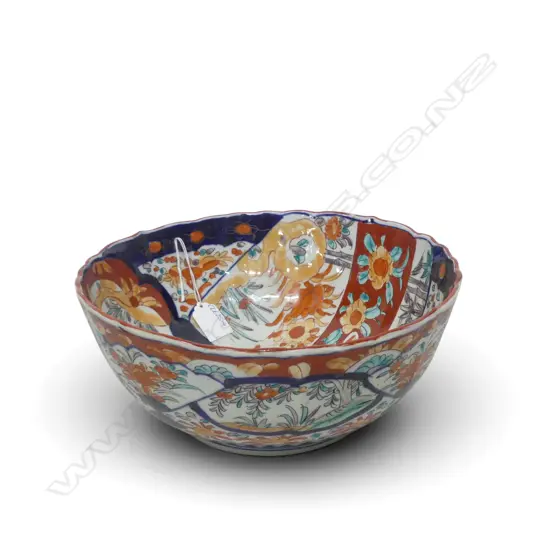 JAPANESE IMARI BOWL lobed rim Dia.275mm