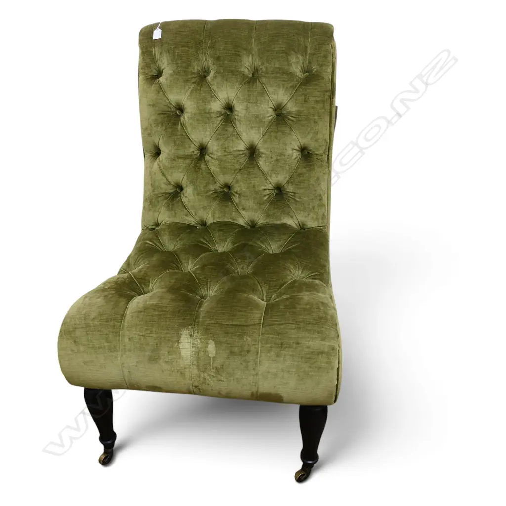 GREEN VELVET BUTTONED SLIPPER CHAIR 680x950x1020mm Image 1++