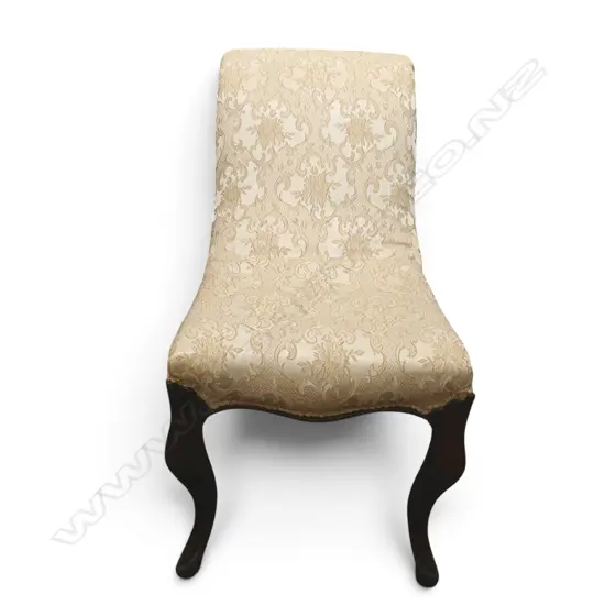 SLIPPER CHAIR