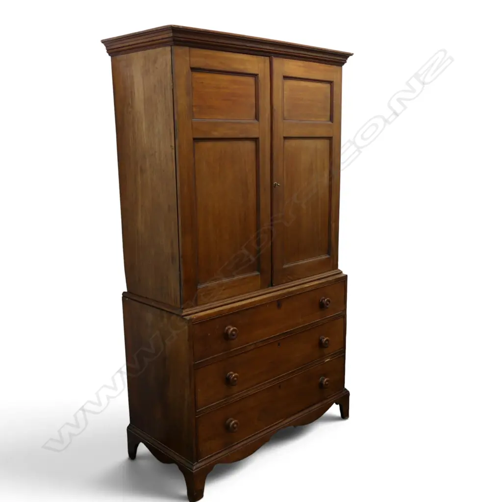 VICTORIAN MAHOGANY LINEN PRESS 1070x505x1955mm Image 1++