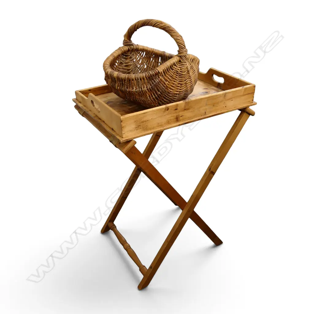 WOODEN TRAY ON STAND 630x490x900mm + BASKET Image 1++