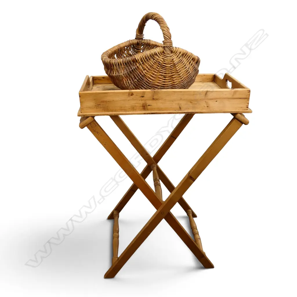 WOODEN TRAY ON STAND 630x490x900mm + BASKET Image 1++