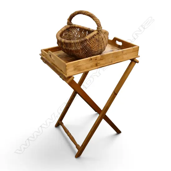 WOODEN TRAY ON STAND 630x490x900mm + BASKET