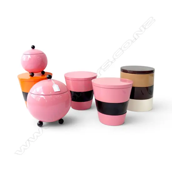 6 LACQUER-WARE LIDDED CONTAINERS H.220mm