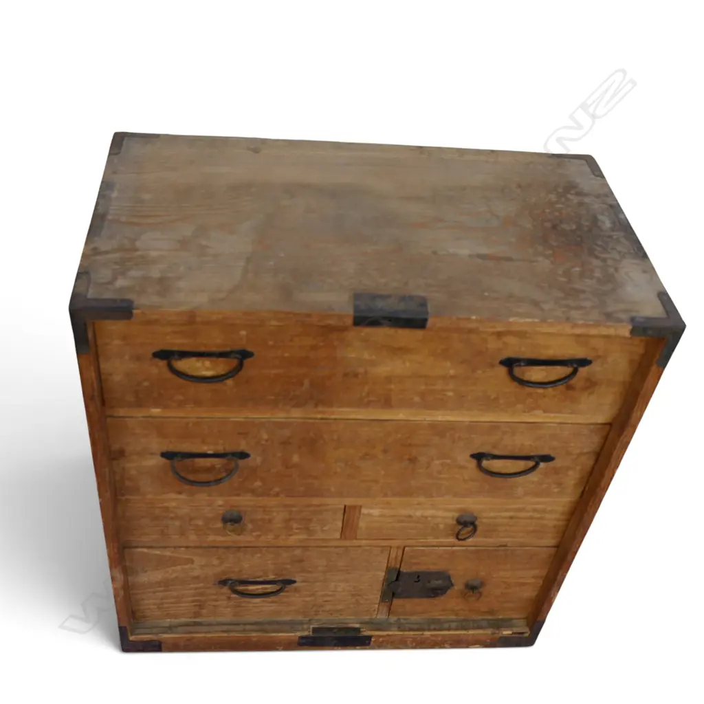 VINTAGE JAPANESE SMALL WOODEN TANSU CHEST. H.530mm Image 1++
