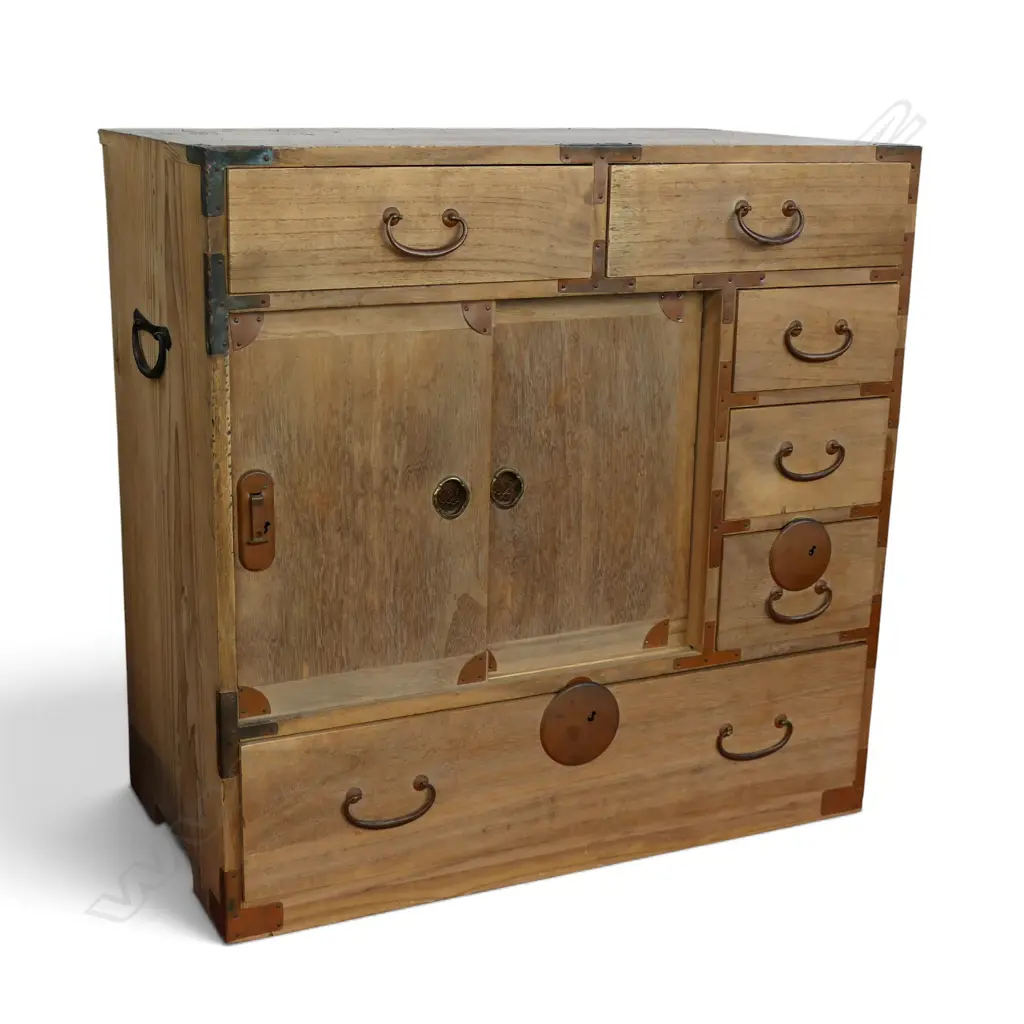 VINTAGE JAPANESE SMALL WOODEN TANSU CHEST. H.540mm Image 1++