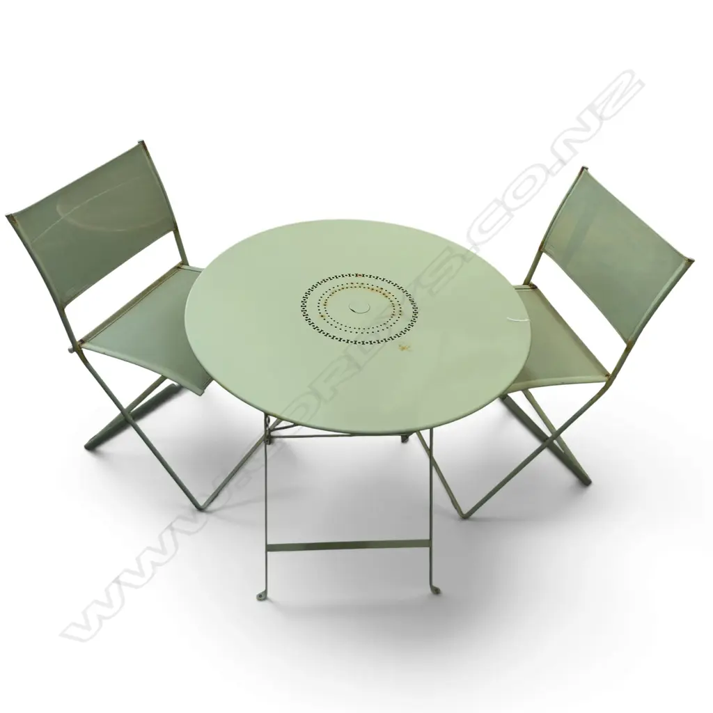 FERMOB FOLDING CAFE TABLE & PR CHAIRS - SOME WEAR Image 1++