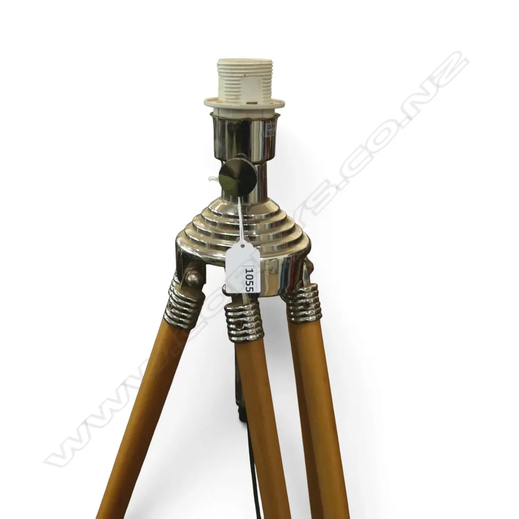 WOODEN TRIPOD LAMP BASE H.1300mm Image 1++