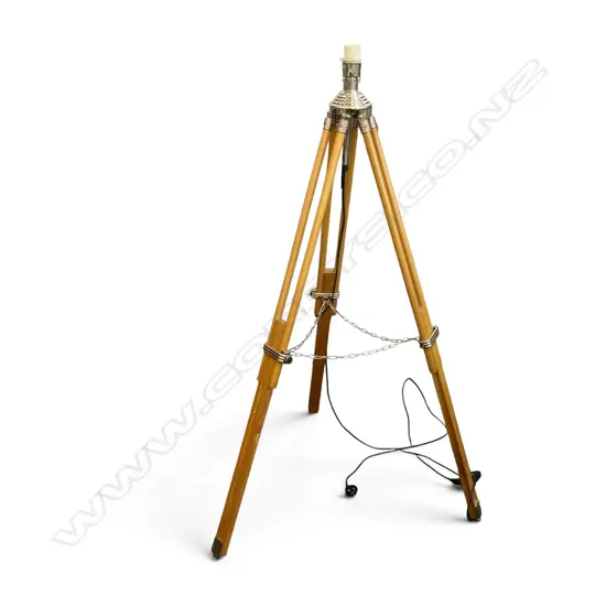 WOODEN TRIPOD LAMP BASE H.1300mm