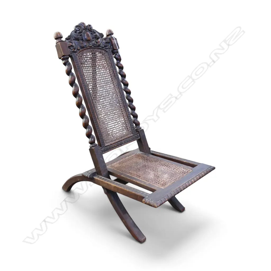 ANTIQUE OAK FOLDING CHAIR Image 1++