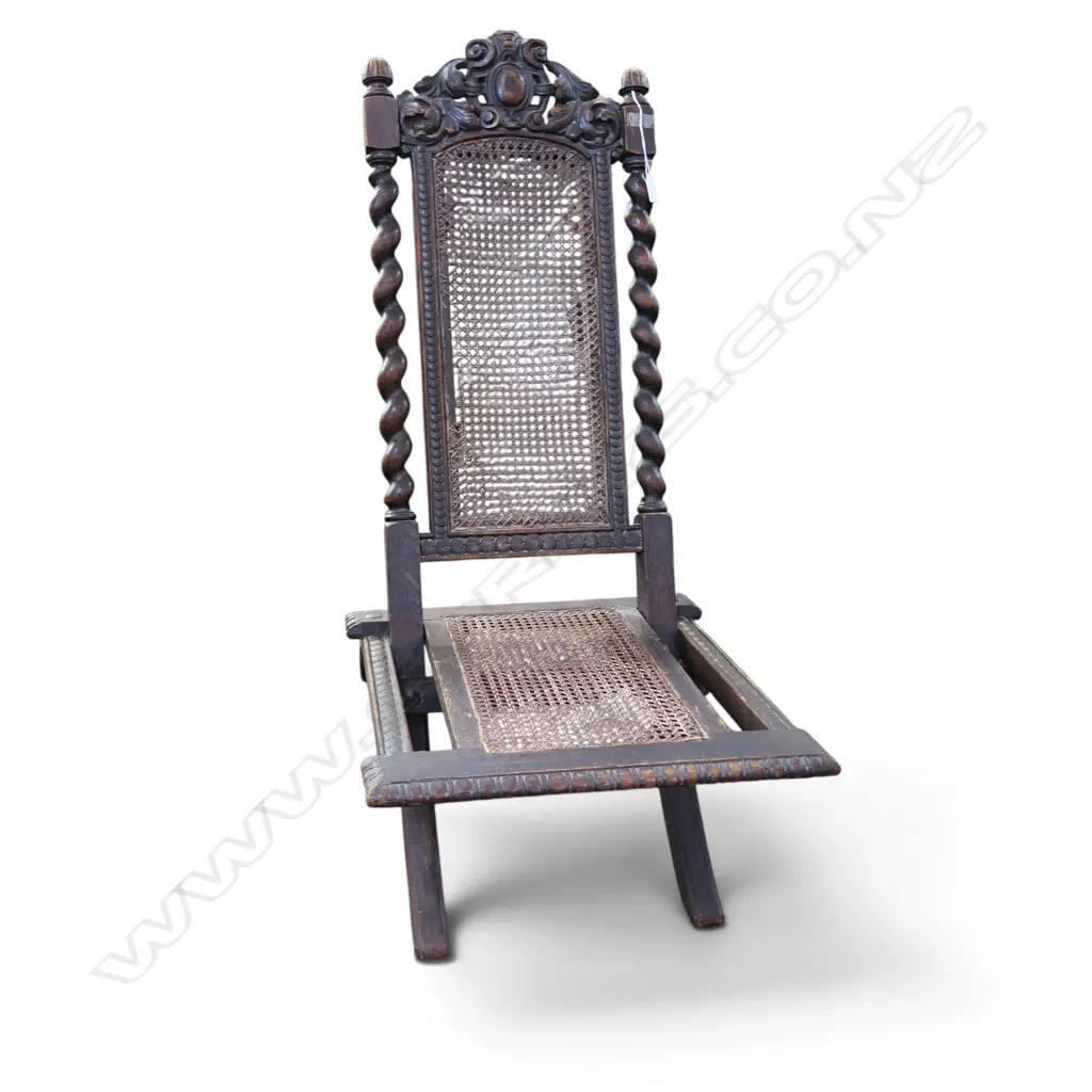 ANTIQUE OAK FOLDING CHAIR Image 1++