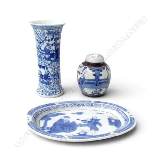 3 ORIENTAL B/W CERAMICS; VASE H.260mm, LIDDED GINGER JAR, OVAL PLATE W.305mm