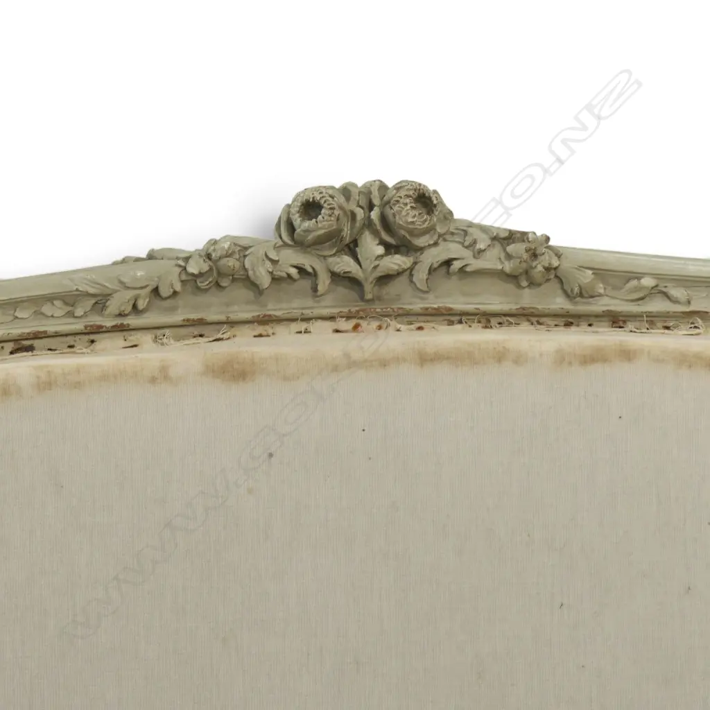 FRENCH STYLE SOFA upholstery need replacing 1300x640x1040mm Image 1++