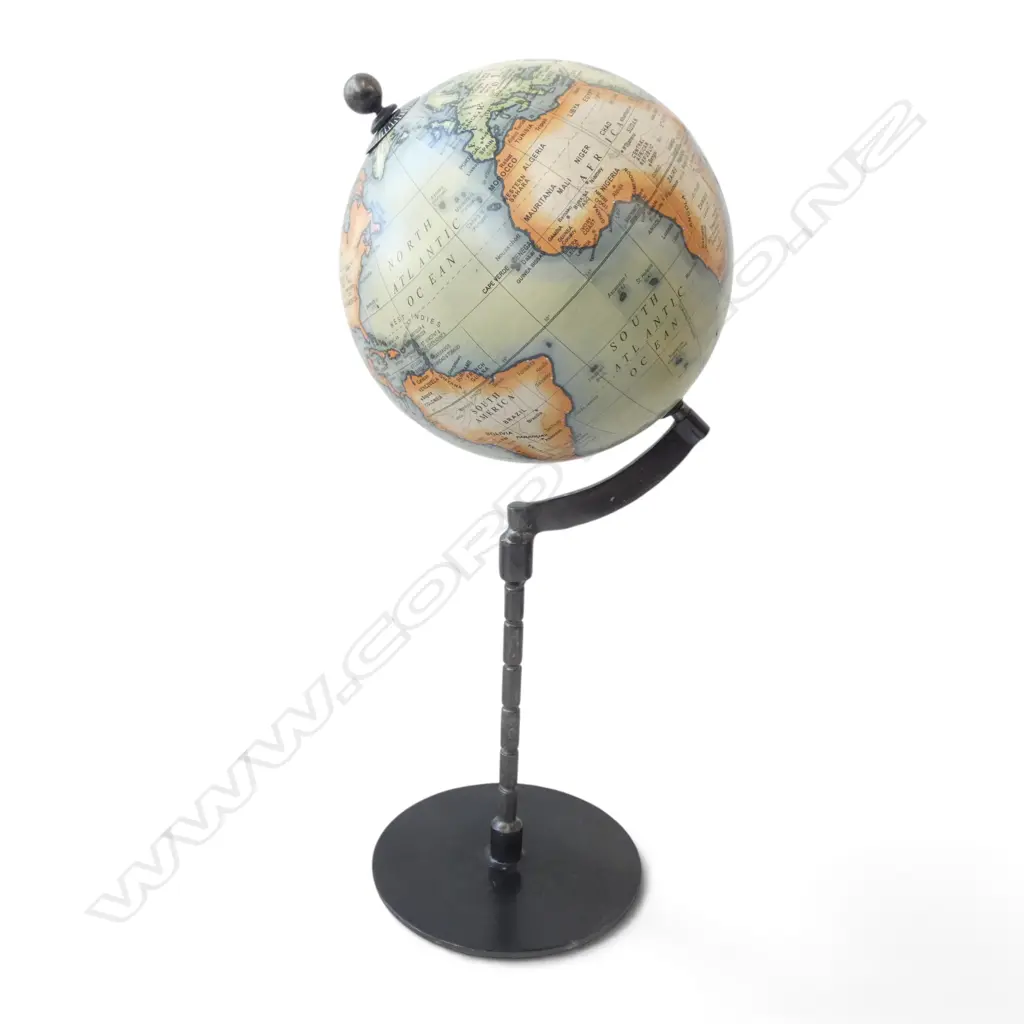 GLOBE ON STAND H.460mm Image 1++