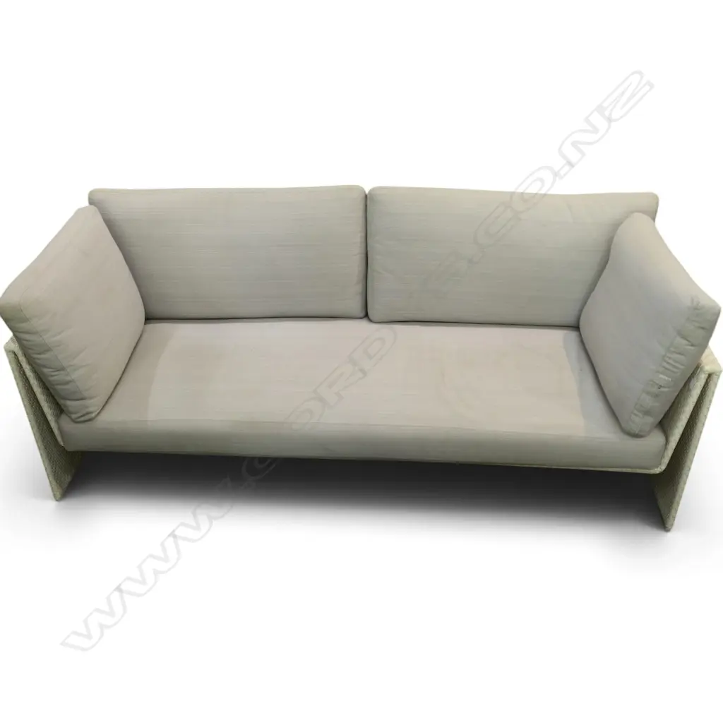 DEDON DESIGNER OUTDOOR SOFA 2000x800x640mm Image 1++