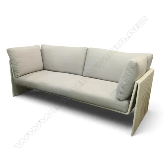 DEDON DESIGNER OUTDOOR SOFA 2000x800x640mm