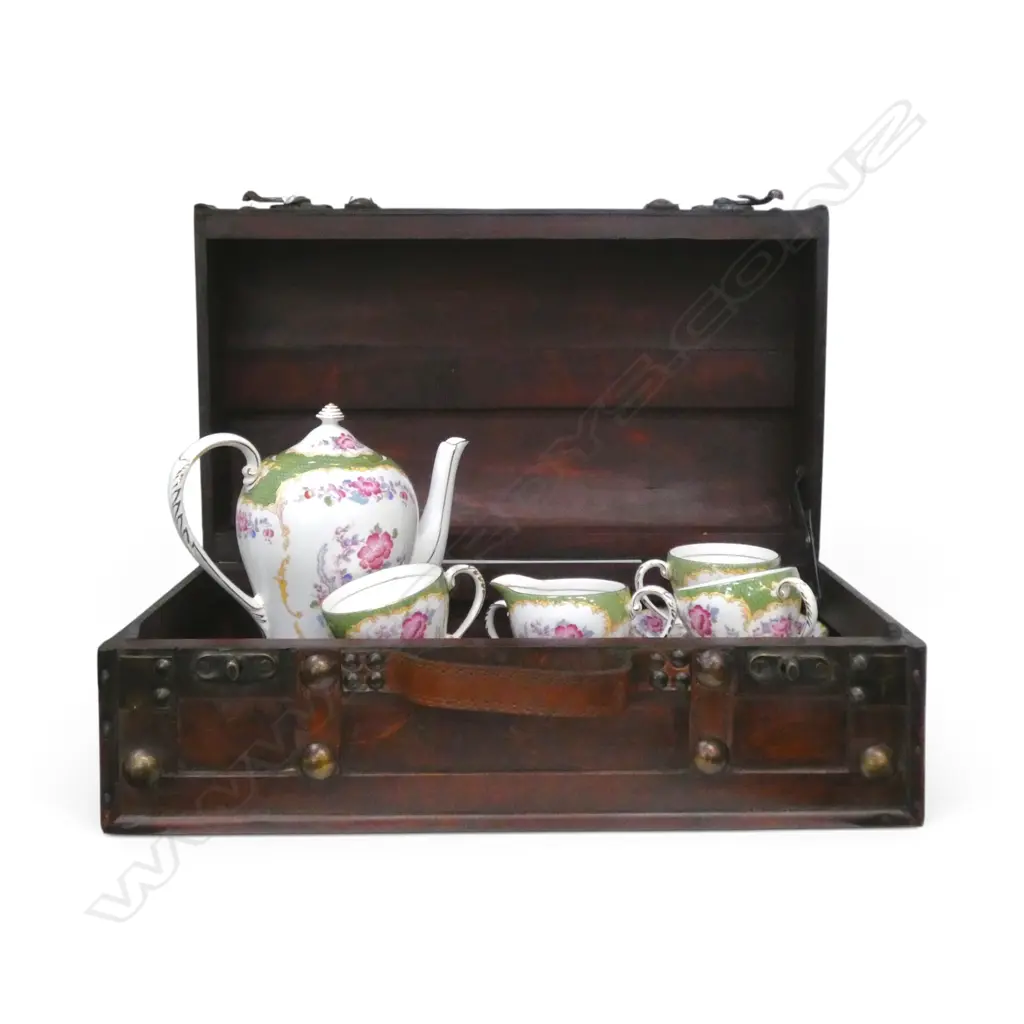 WOODEN SUITCASE W.400mm + GRAFTON 'CANTON' TEA SET Image 1++