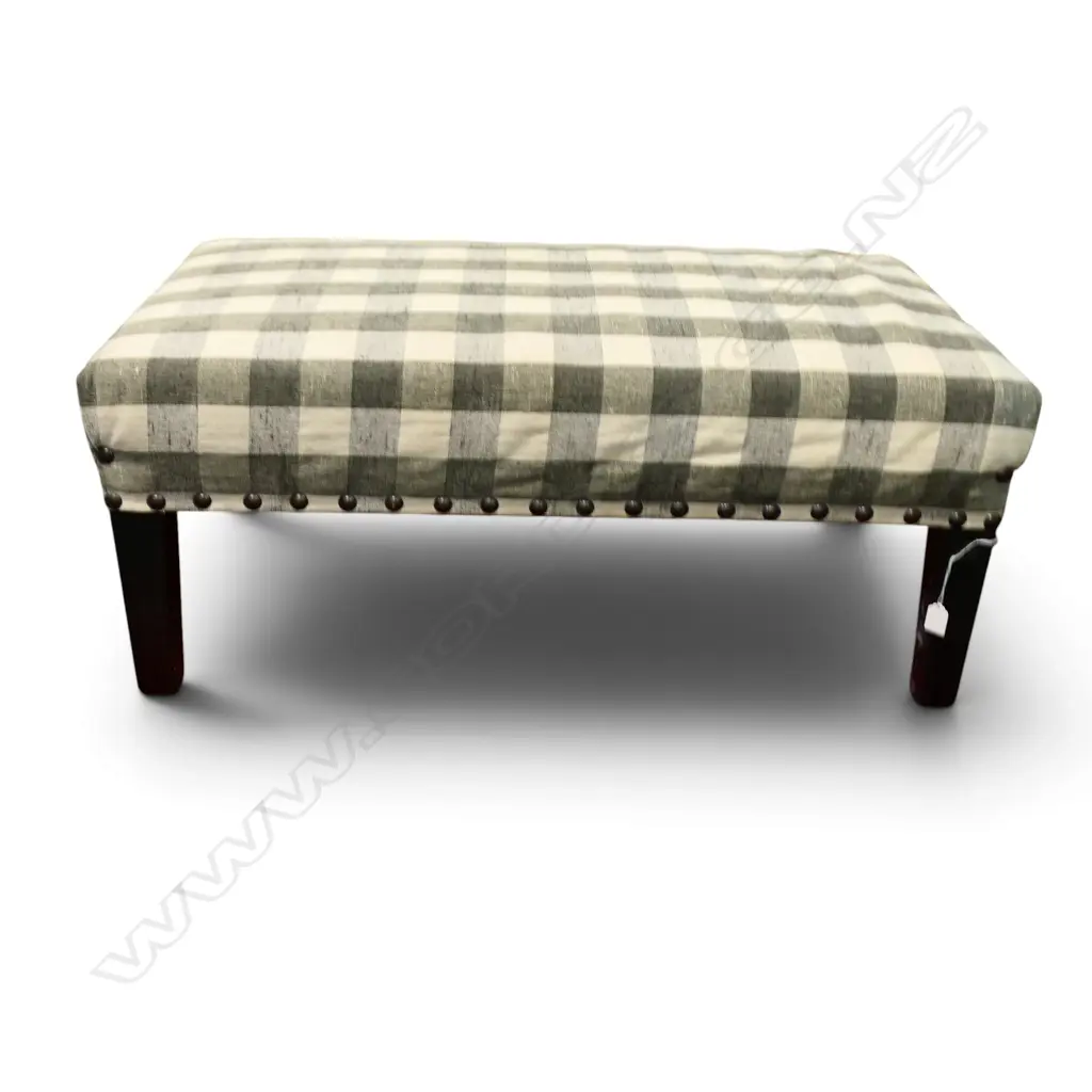 UPHOLSTERED OTTOMAN 990x540x420mm Image 1++