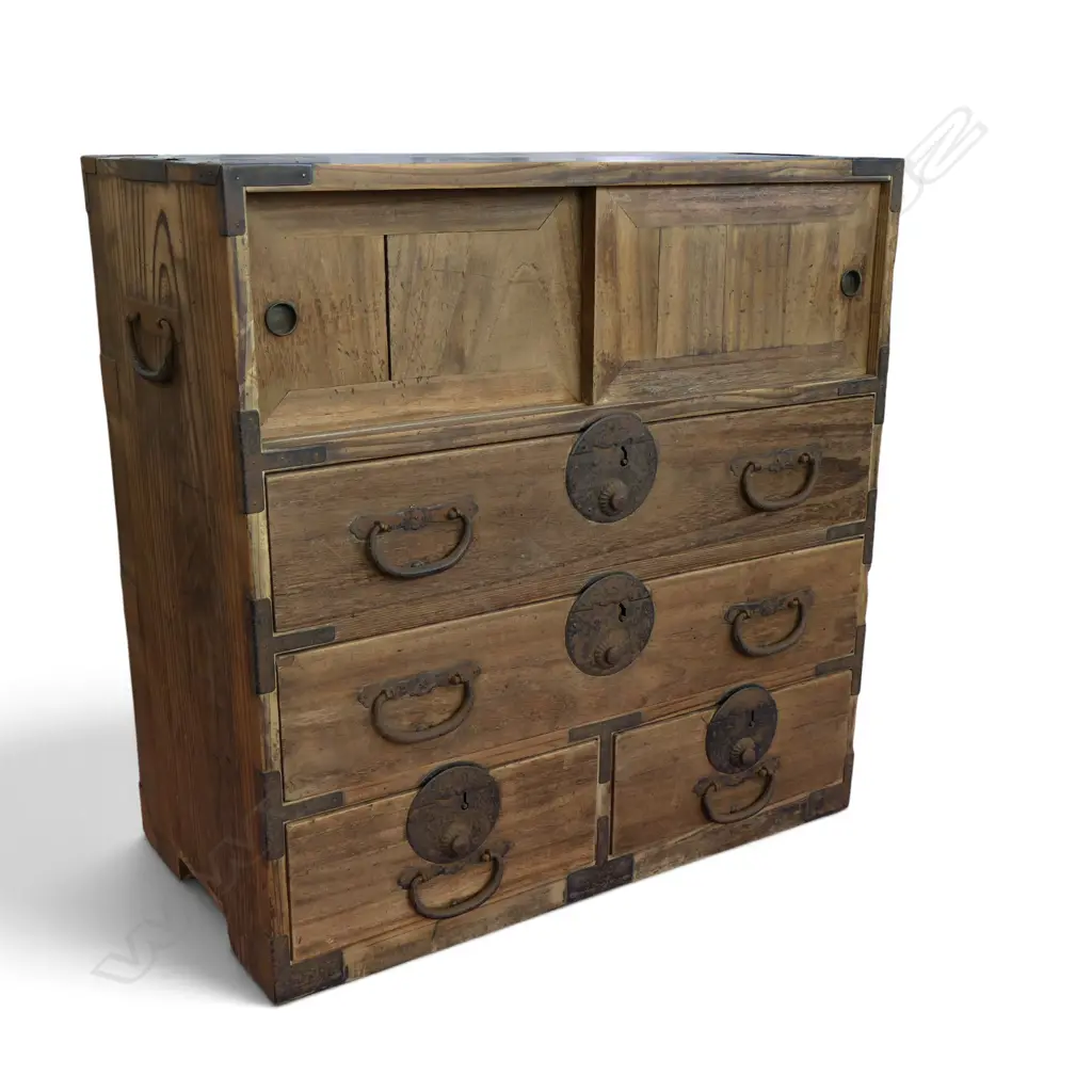 VINTAGE JAPANESE SMALL WOODEN TANSU CHEST. H.575mm Image 1++